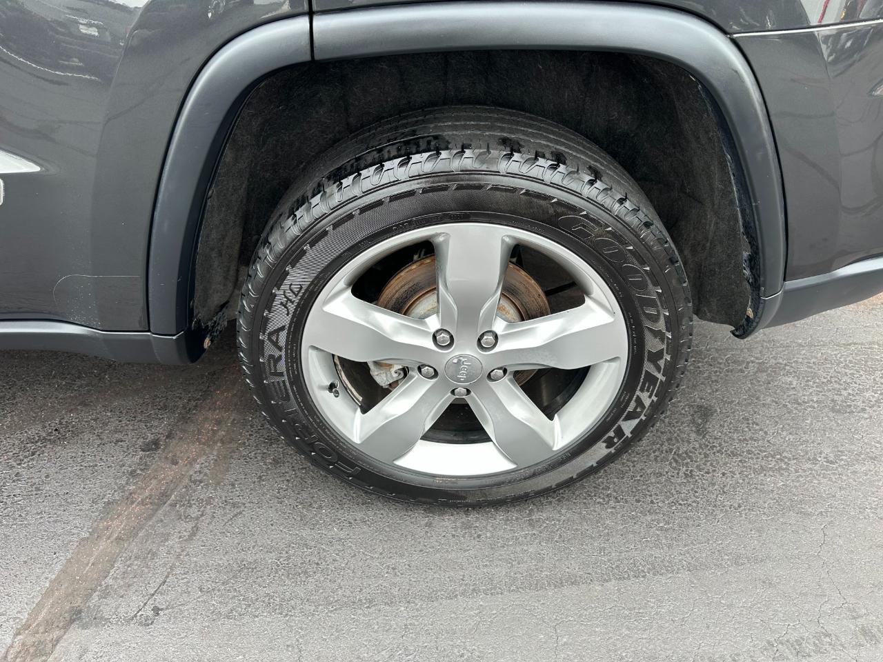 Jeep Grand Cherokee 4WD 4dr Overland 2011