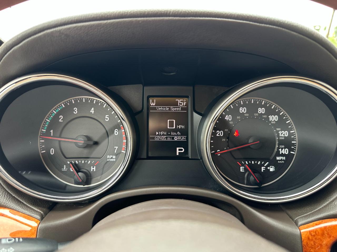 Jeep Grand Cherokee 4WD 4dr Overland 2011