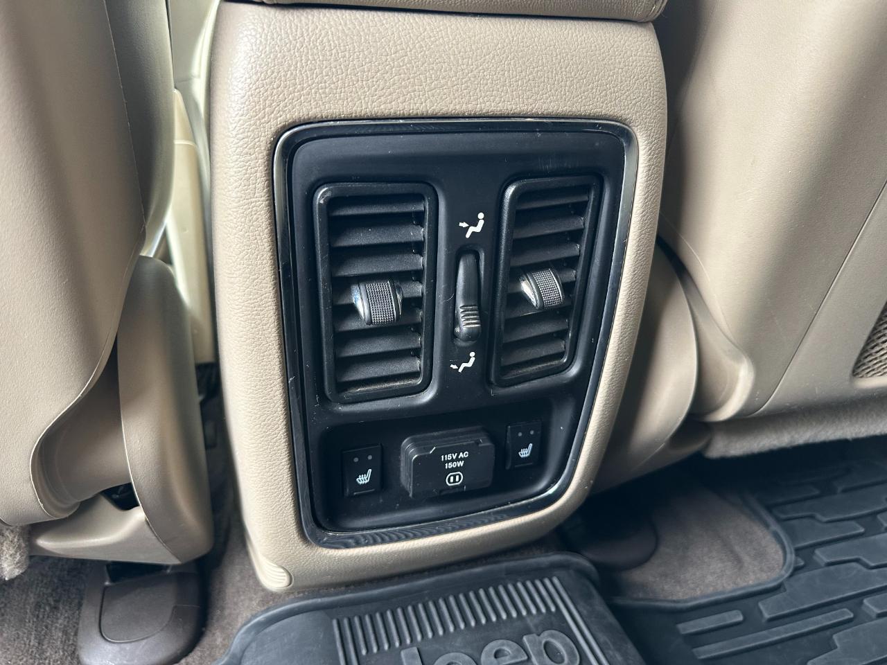 Jeep Grand Cherokee 4WD 4dr Overland 2011
