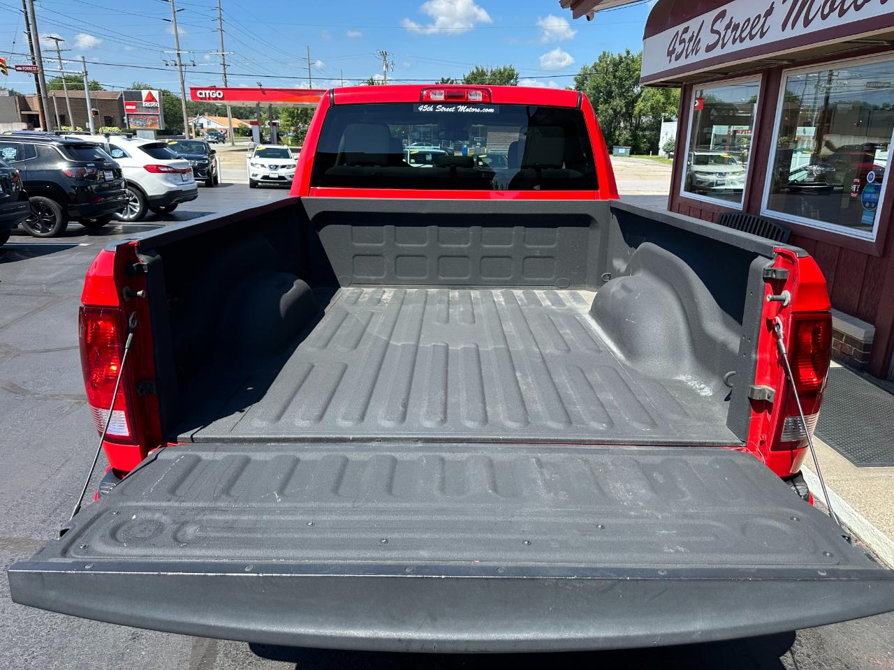 RAM 1500 4WD Quad Cab 140.5" Express 2014