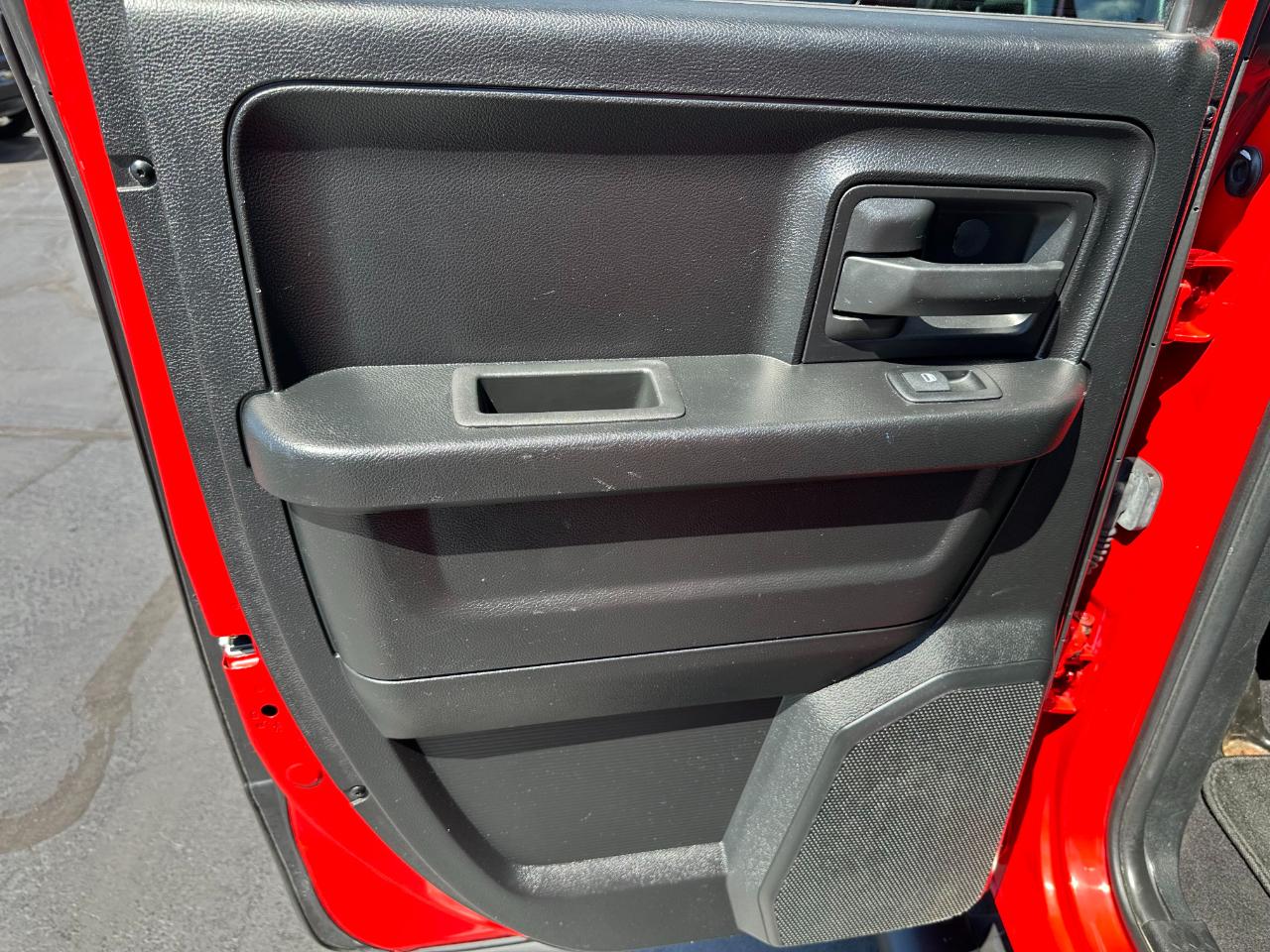 RAM 1500 4WD Quad Cab 140.5" Express 2014