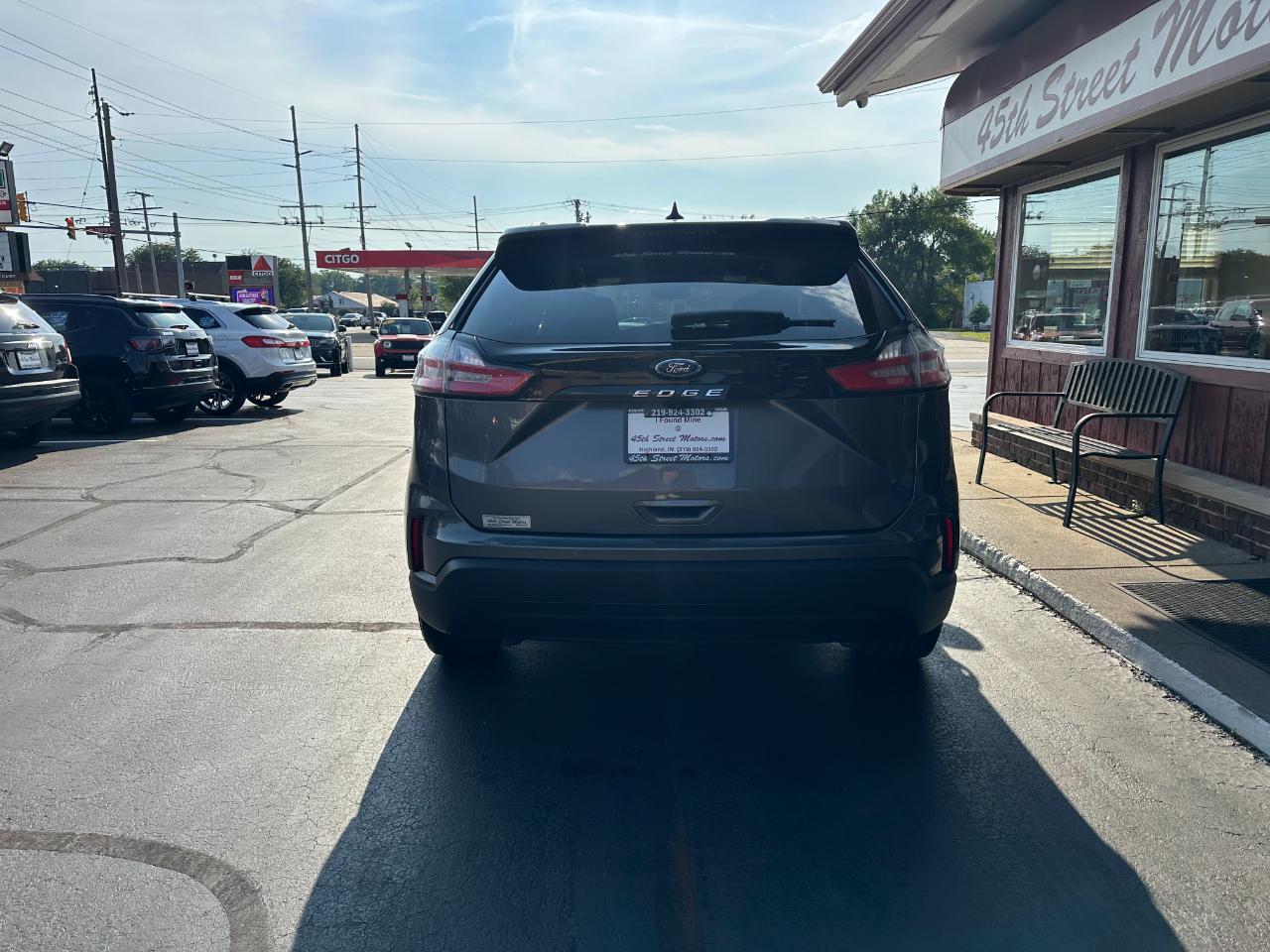 Ford Edge SE FWD 2021