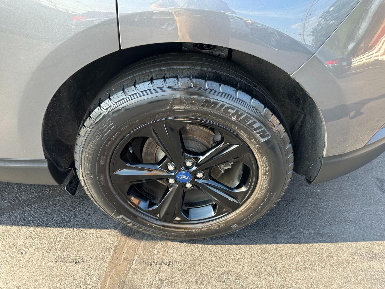 Ford Edge SE FWD 2021