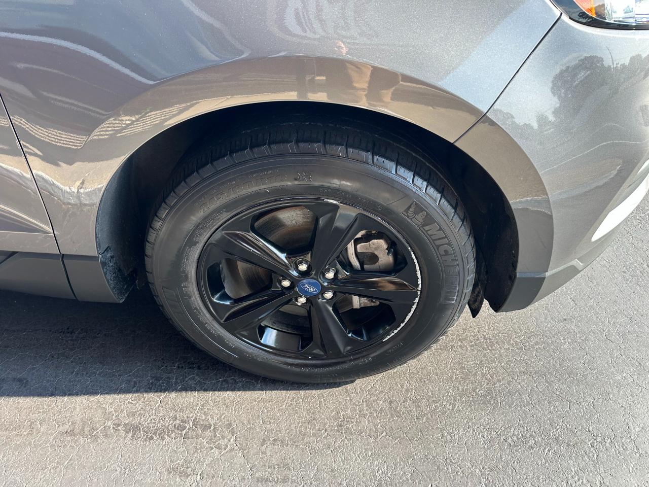 Ford Edge SE FWD 2021