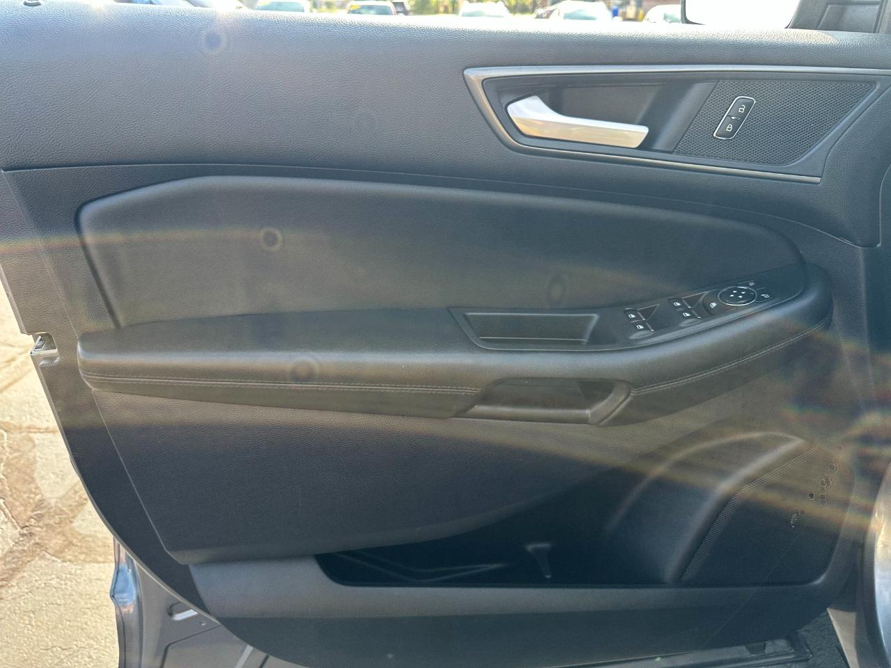 Ford Edge SE FWD 2021