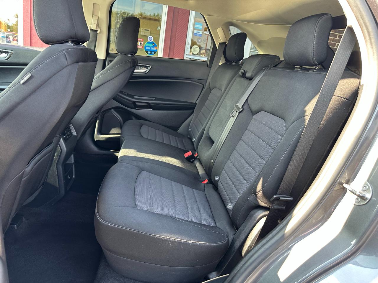 Ford Edge SE FWD 2021