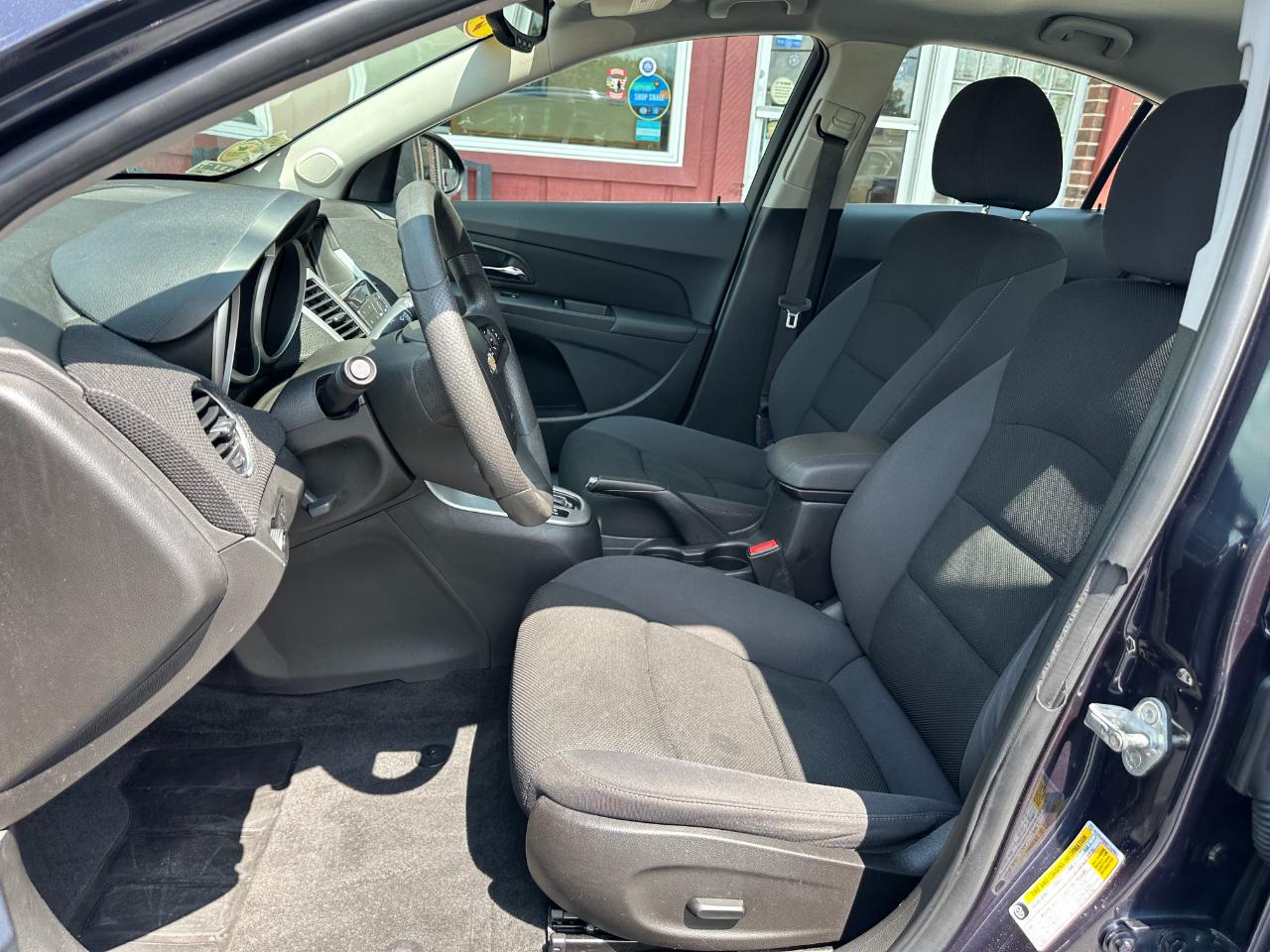 Chevrolet Cruze Limited 4dr Sdn Auto LT w/1LT 2016