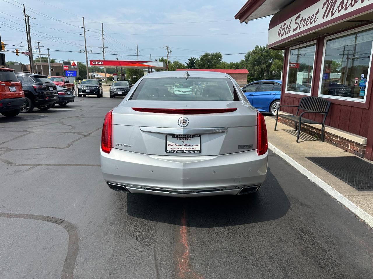 Cadillac XTS 4dr Sdn Luxury AWD 2015