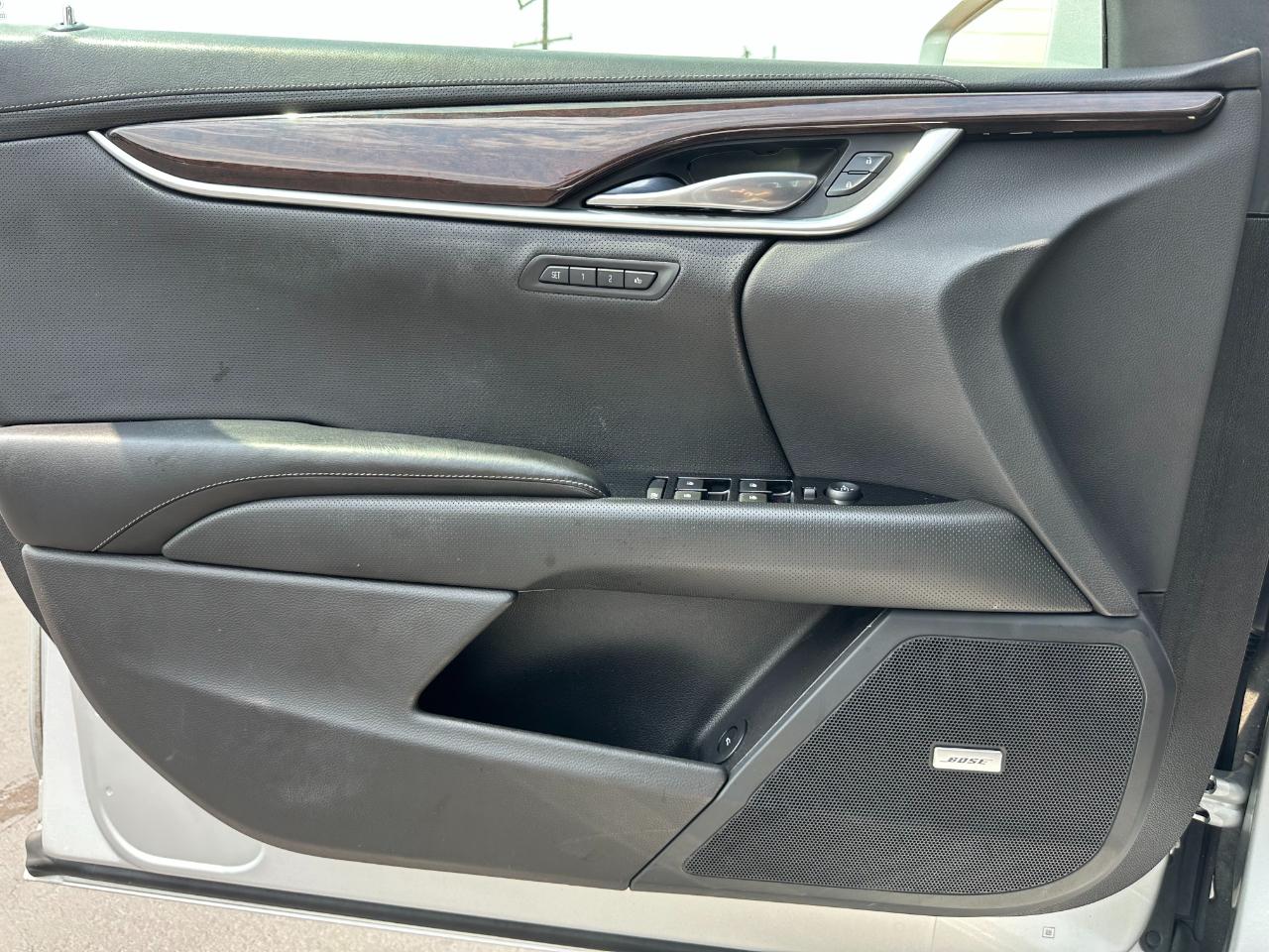 Cadillac XTS 4dr Sdn Luxury AWD 2015