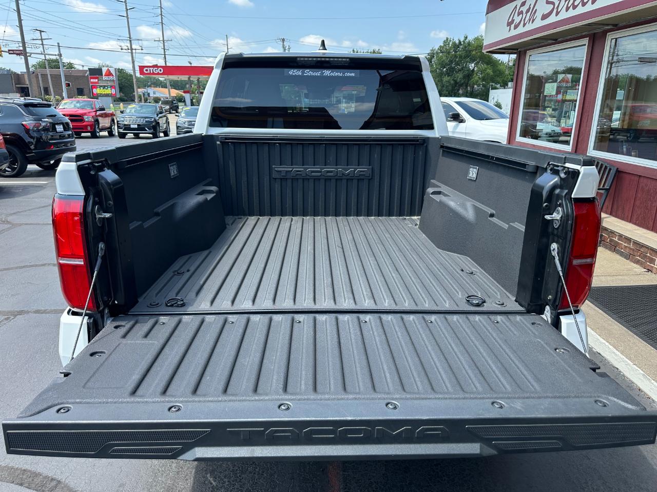 Toyota Tacoma 4WD TRD Off Road Double Cab 5' Bed MT (Natl) 2025