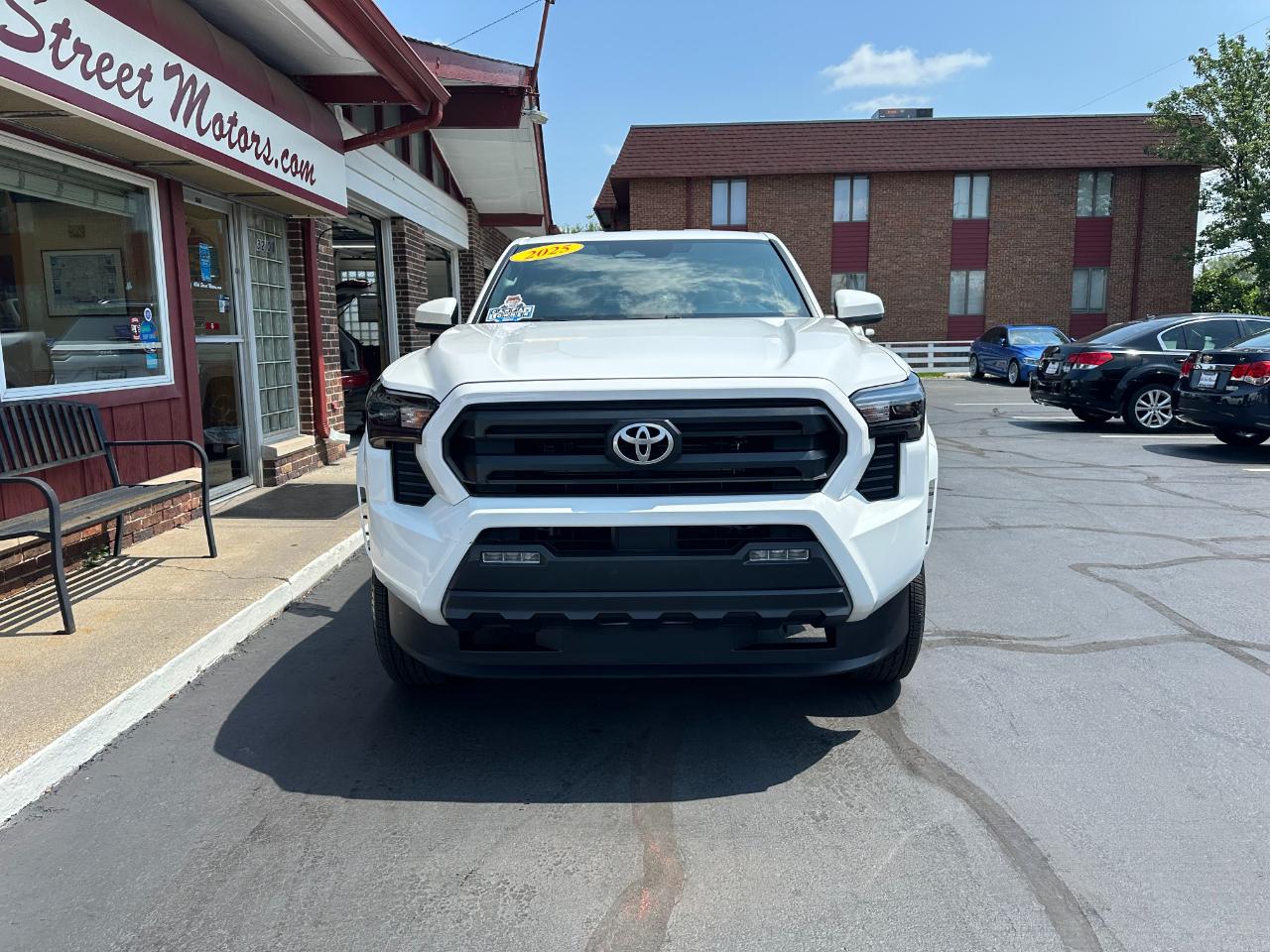 Toyota Tacoma 4WD TRD Off Road Double Cab 5' Bed MT (Natl) 2025