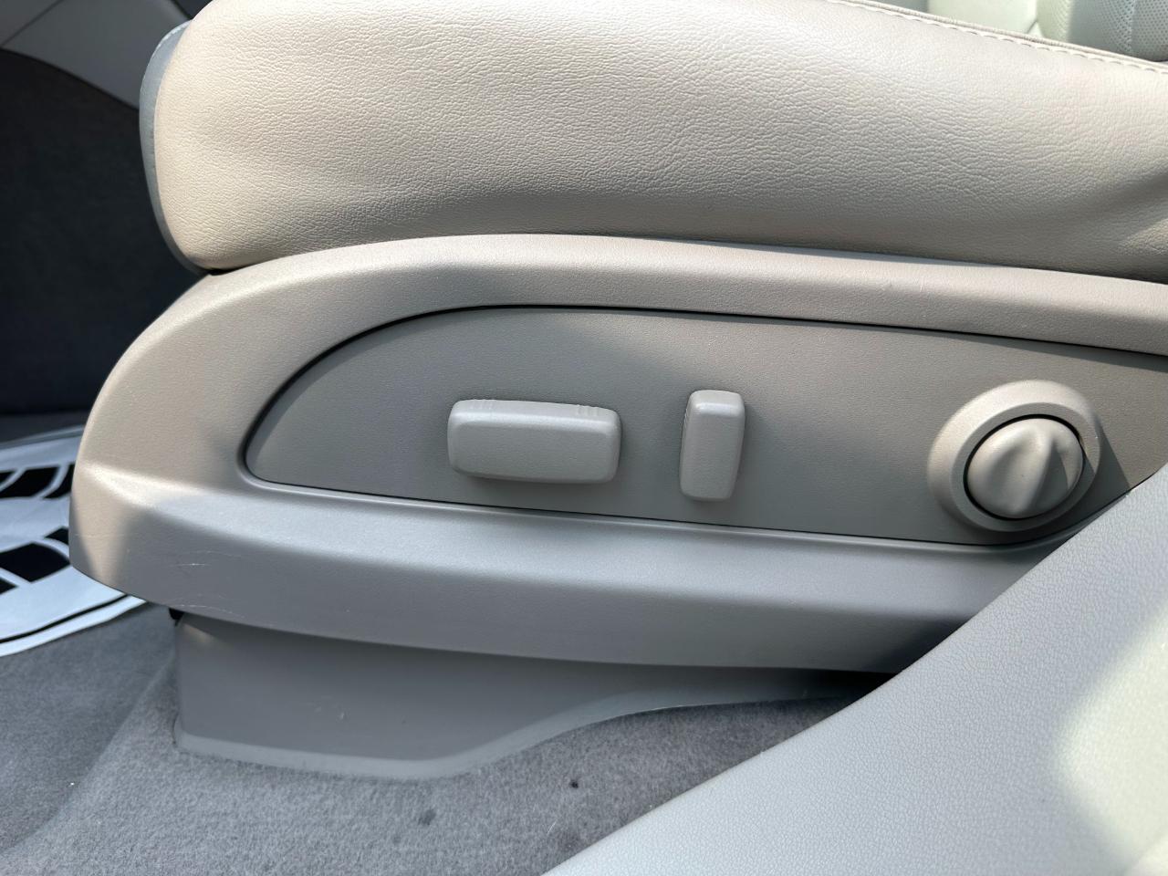 Buick Enclave FWD 4dr Premium 2014