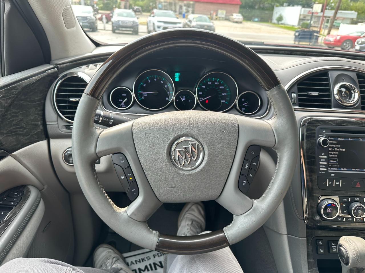 Buick Enclave FWD 4dr Premium 2014