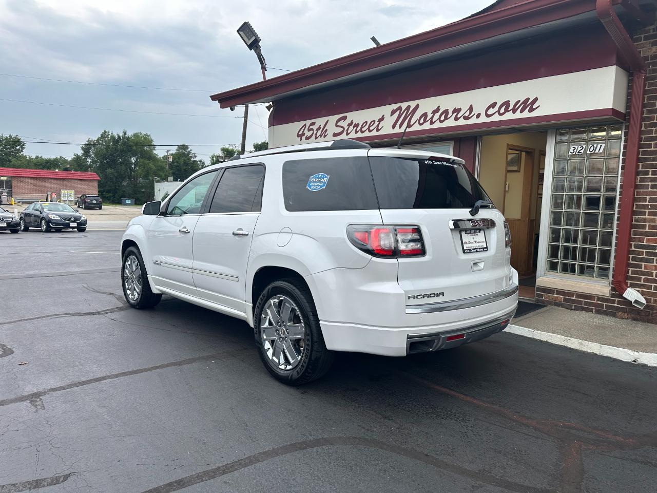 GMC Acadia FWD 4dr Denali 2016