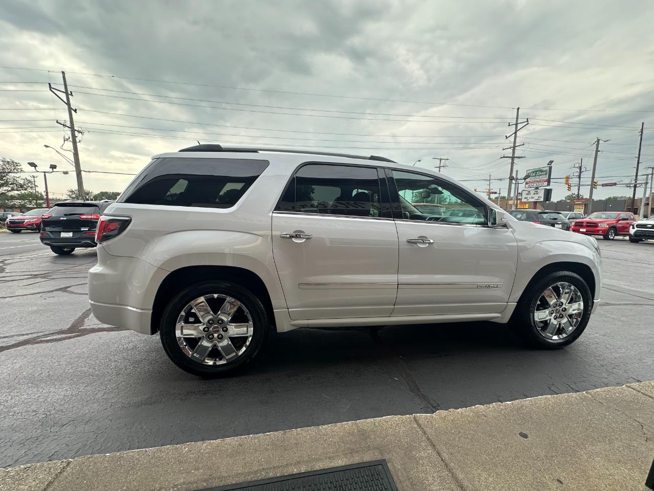 GMC Acadia FWD 4dr Denali 2016