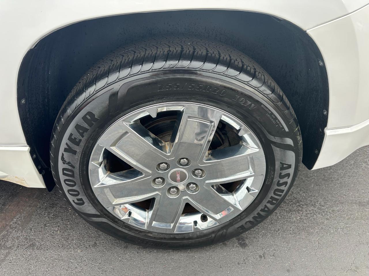 GMC Acadia FWD 4dr Denali 2016