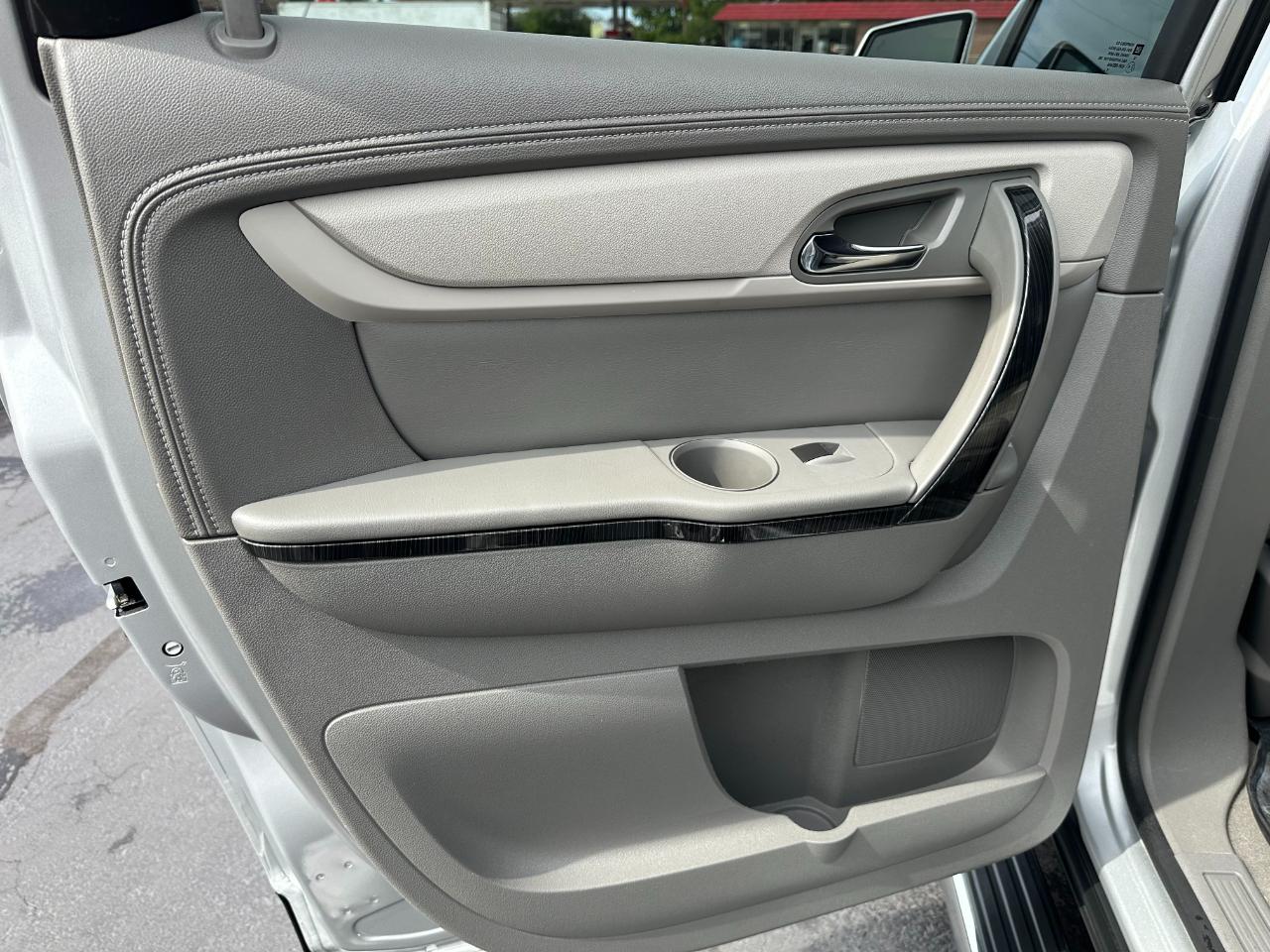 Chevrolet Traverse FWD 4dr LTZ 2016