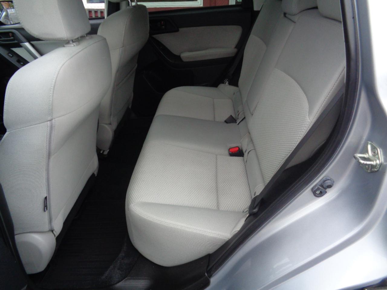 Subaru Forester 4dr CVT 2.5i Premium PZEV 2015