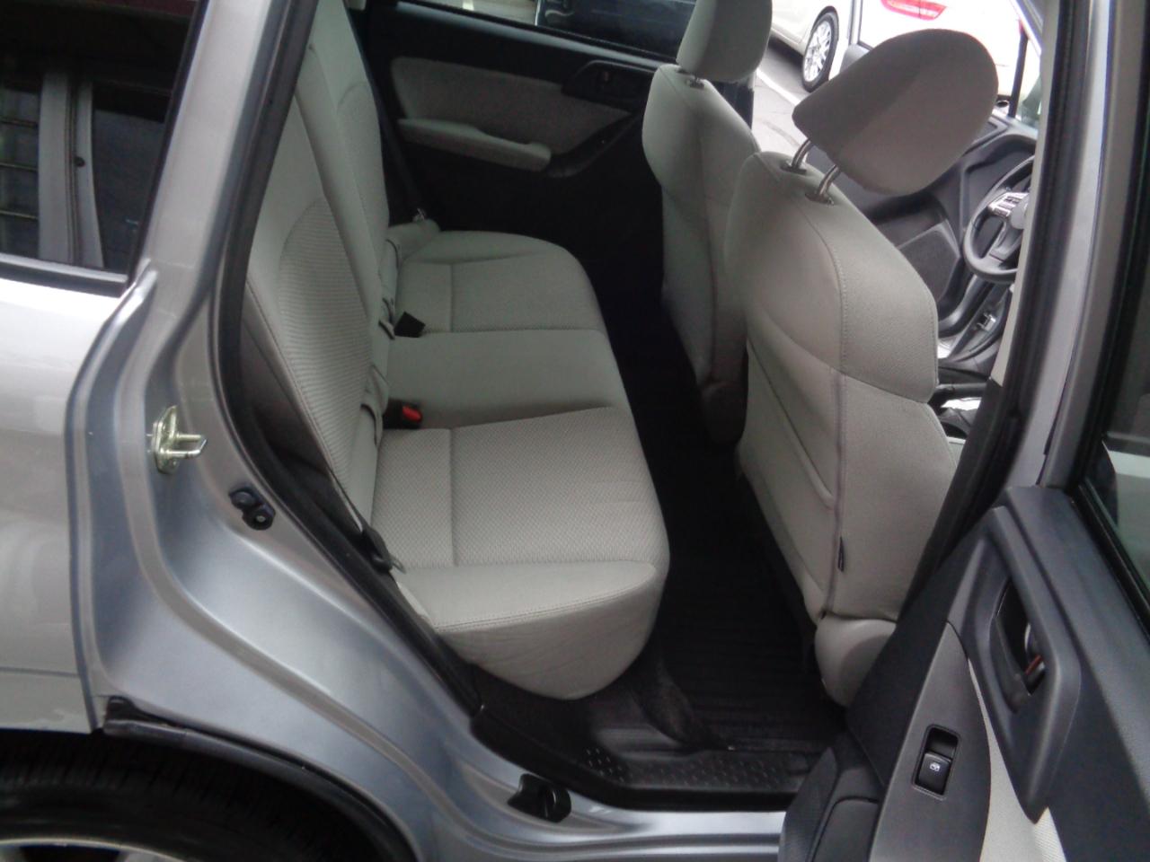 Subaru Forester 4dr CVT 2.5i Premium PZEV 2015