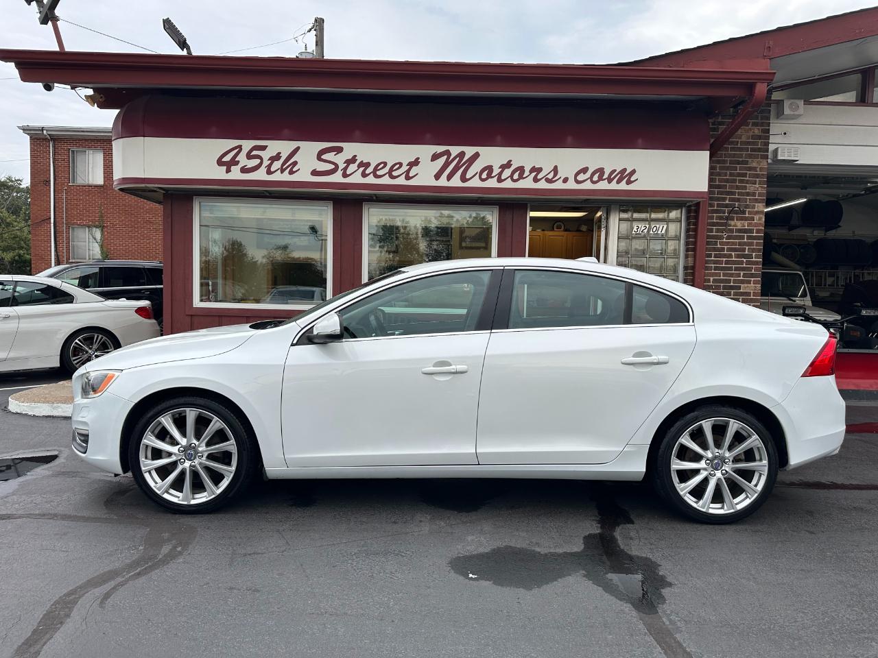 Volvo S60 Inscription 4dr Sdn T5 Drive-E Platinum FWD 2016