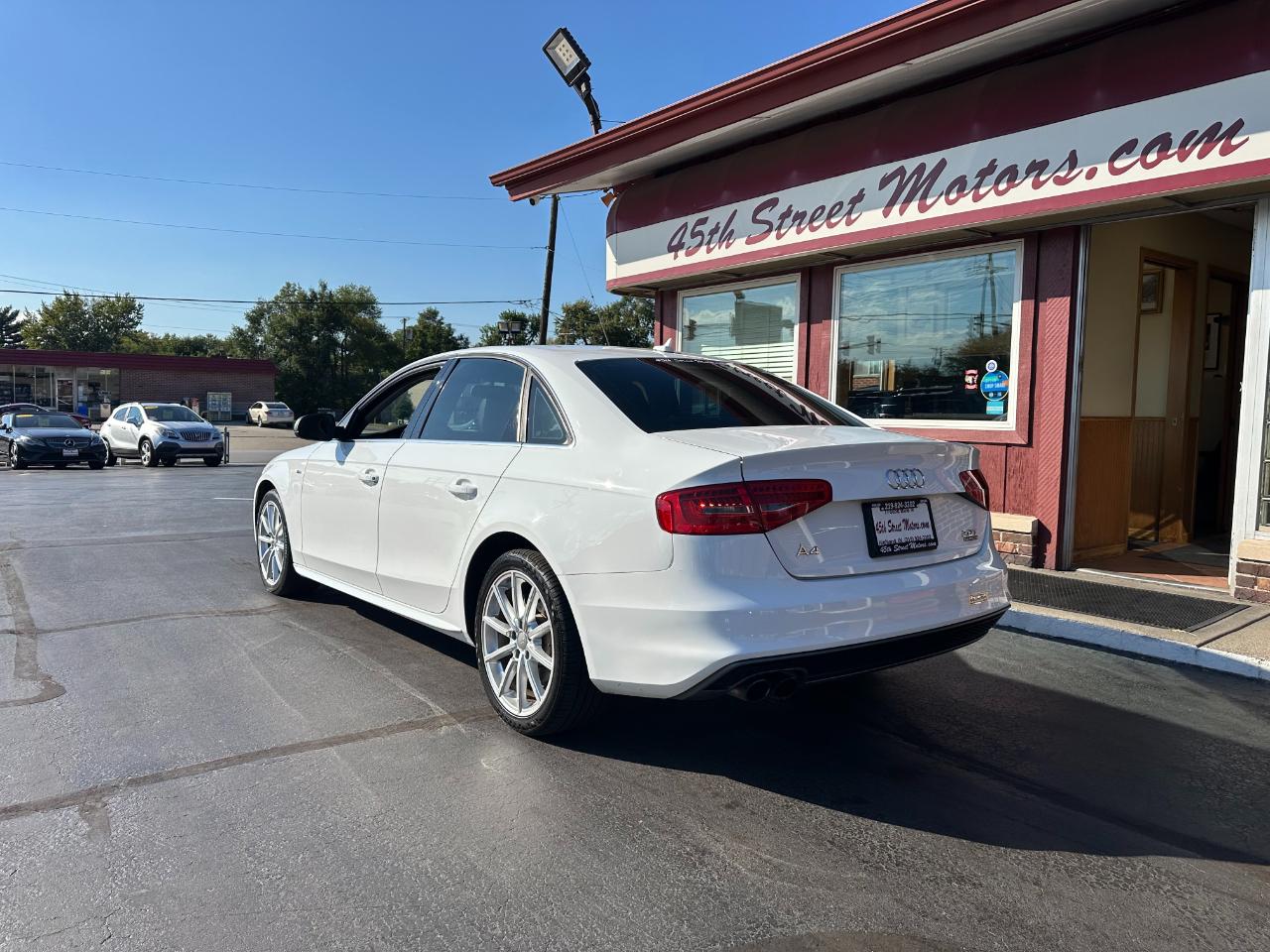 Audi A4 4dr Sdn Auto quattro 2.0T Premium 2015