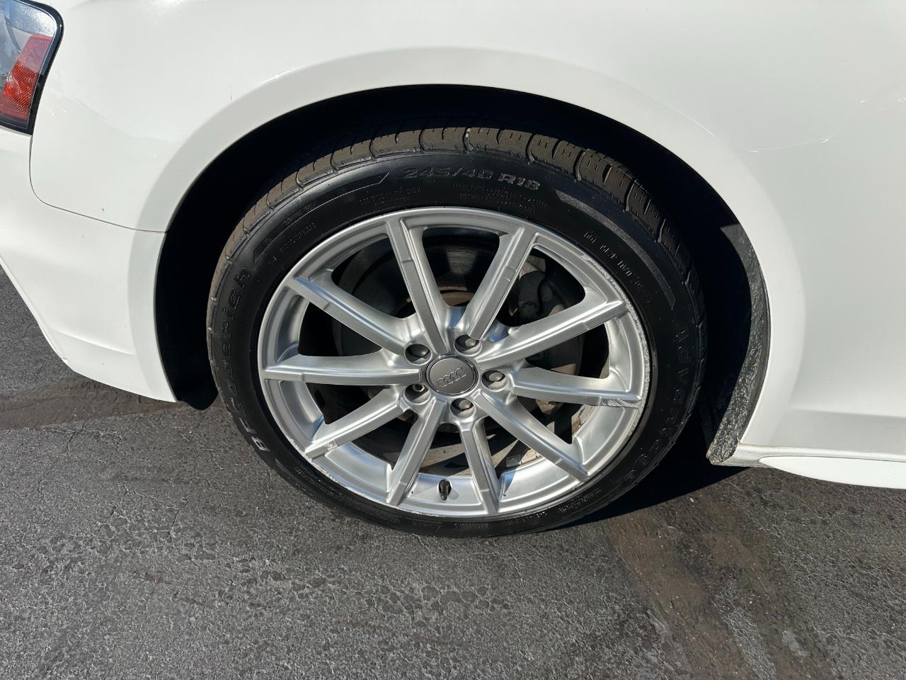 Audi A4 4dr Sdn Auto quattro 2.0T Premium 2015