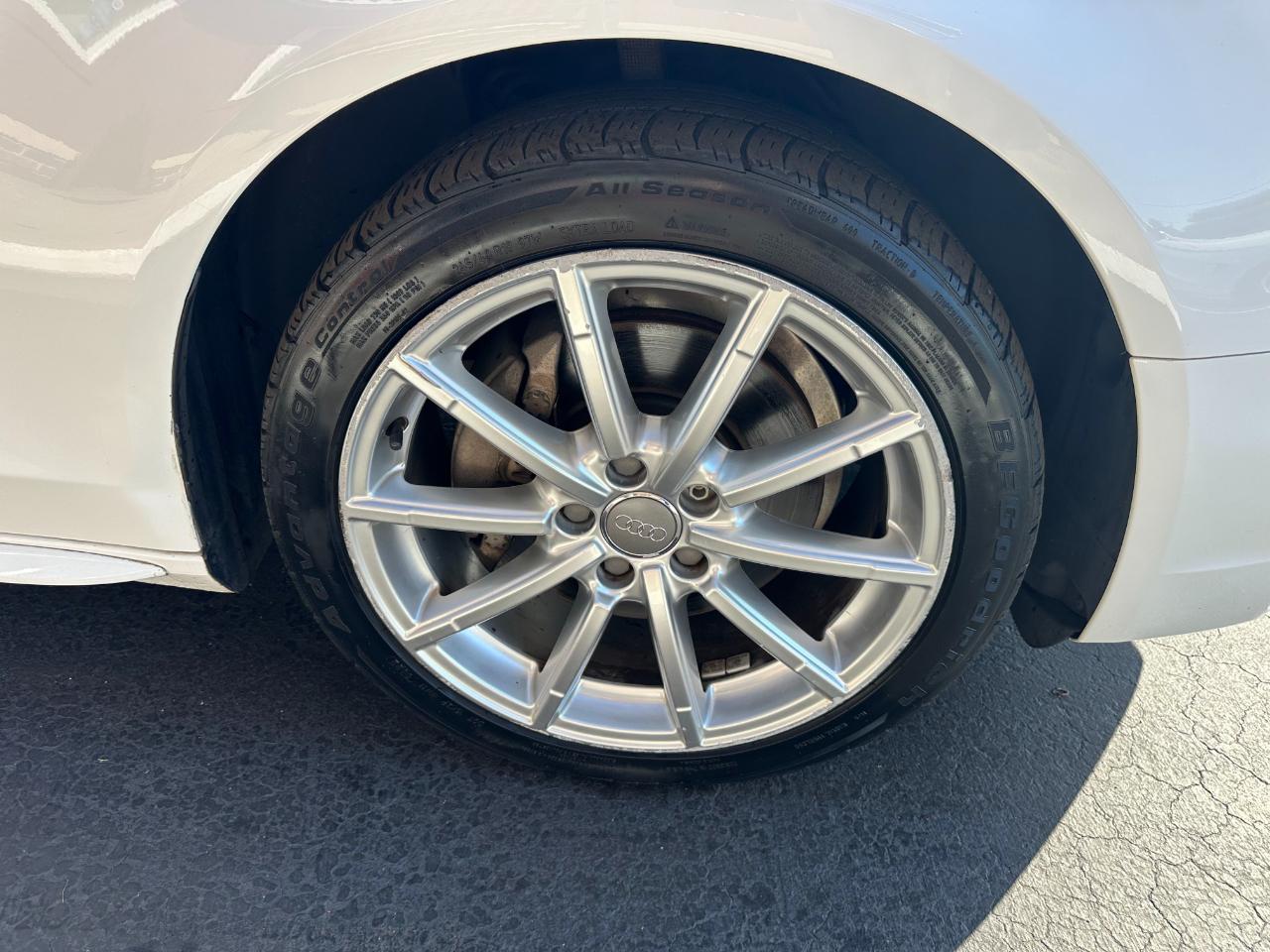 Audi A4 4dr Sdn Auto quattro 2.0T Premium 2015