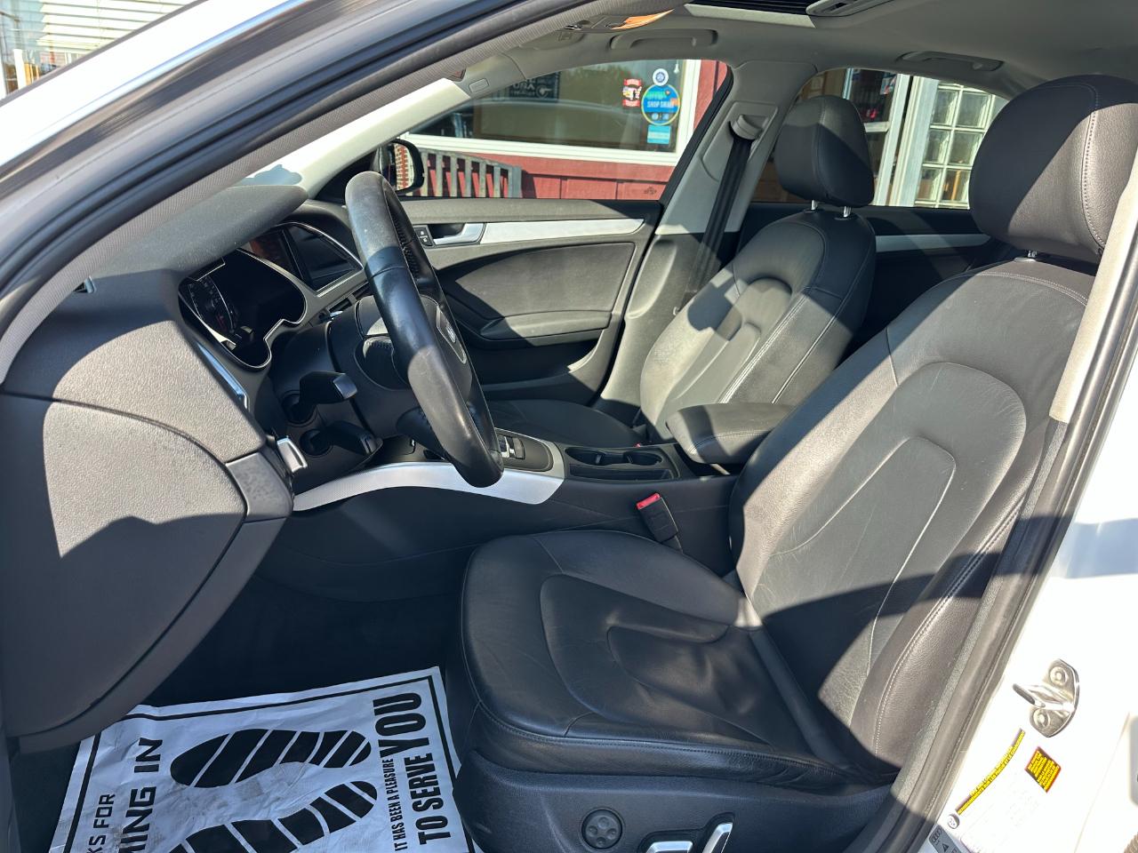 Audi A4 4dr Sdn Auto quattro 2.0T Premium 2015