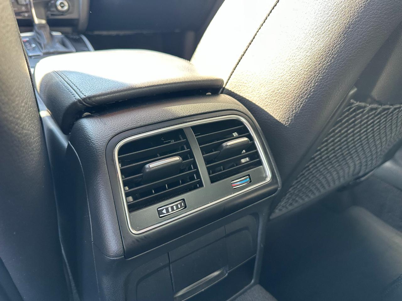 Audi A4 4dr Sdn Auto quattro 2.0T Premium 2015