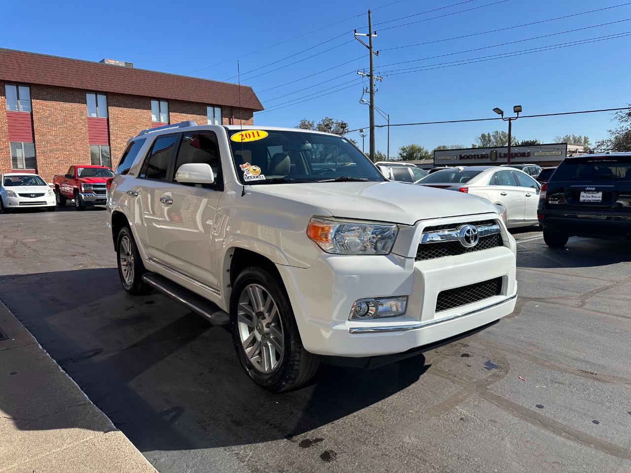 Toyota 4Runner 4WD 4dr V6 Limited (Natl) 2011