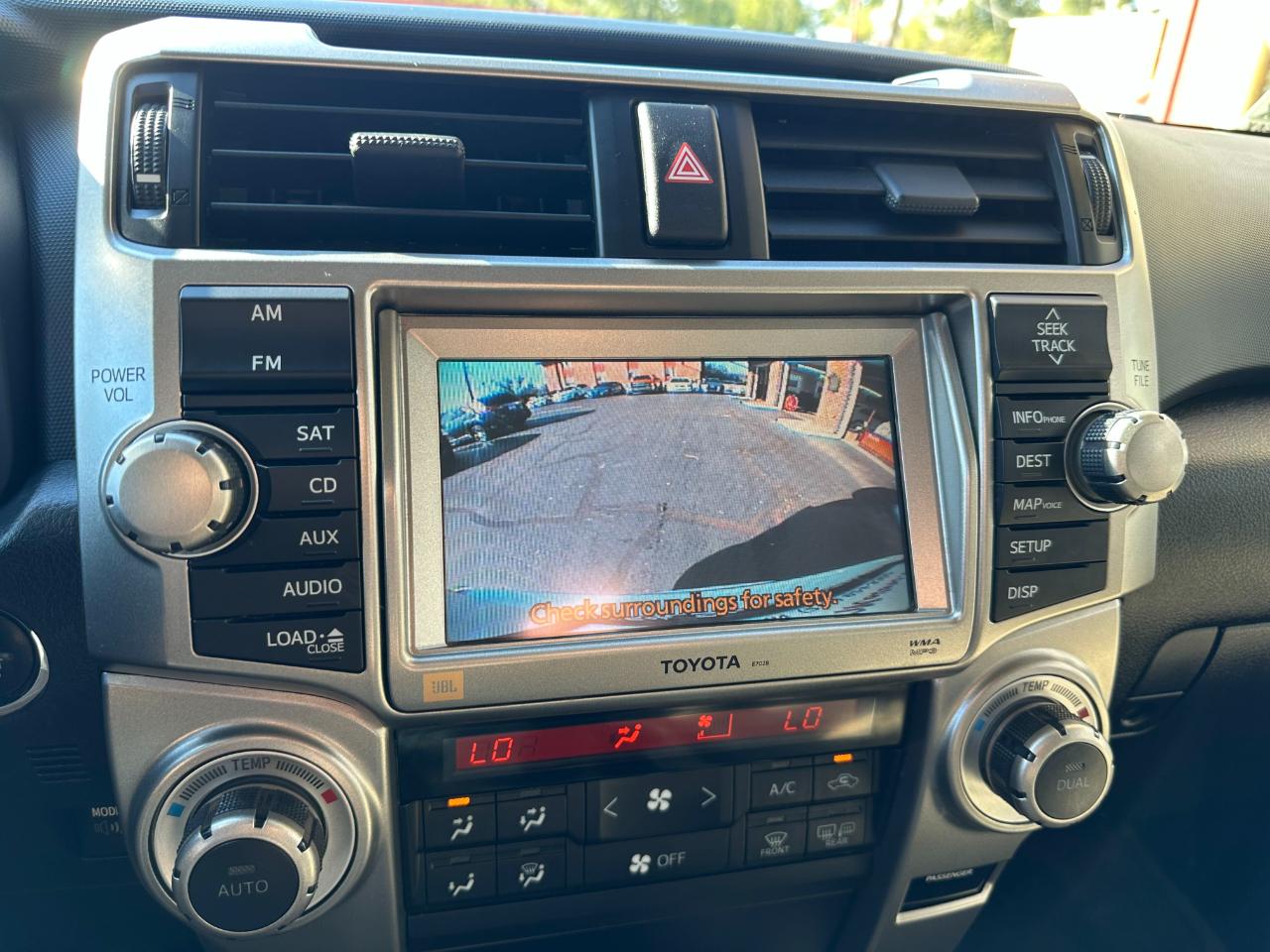 Toyota 4Runner 4WD 4dr V6 Limited (Natl) 2011