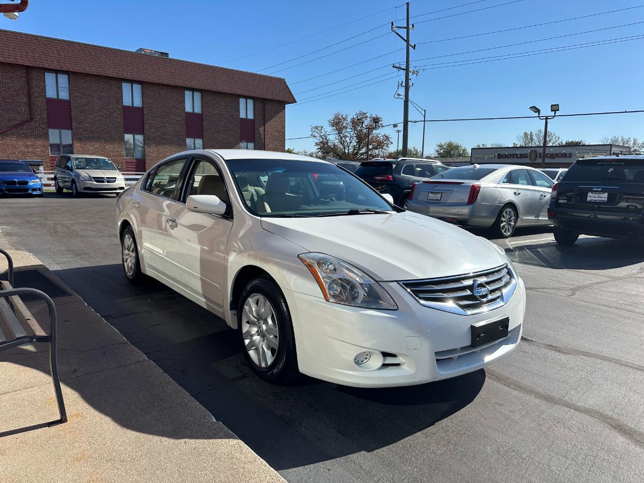 Nissan Altima 4dr Sdn I4 CVT 2.5 S 2012