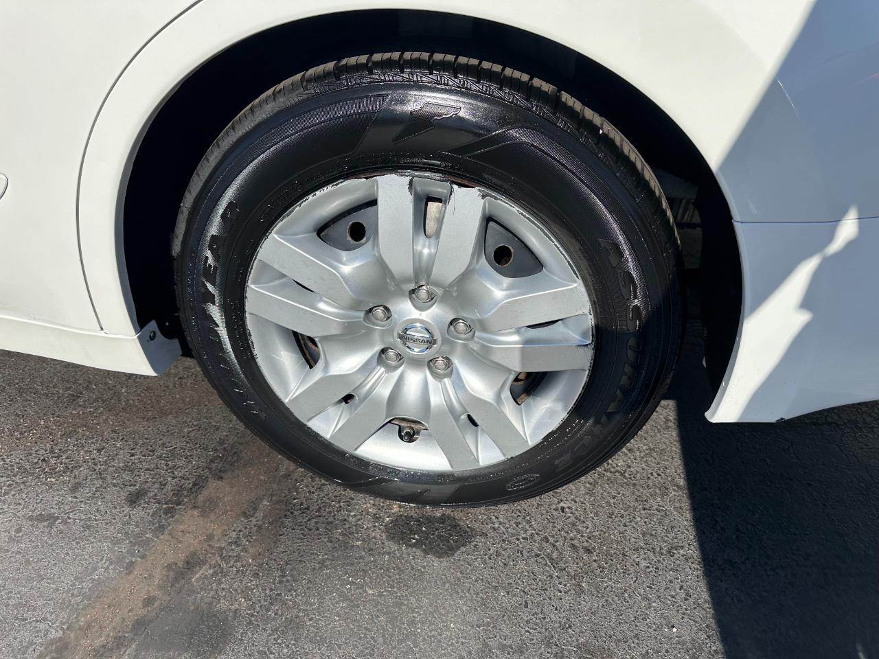 Nissan Altima 4dr Sdn I4 CVT 2.5 S 2012
