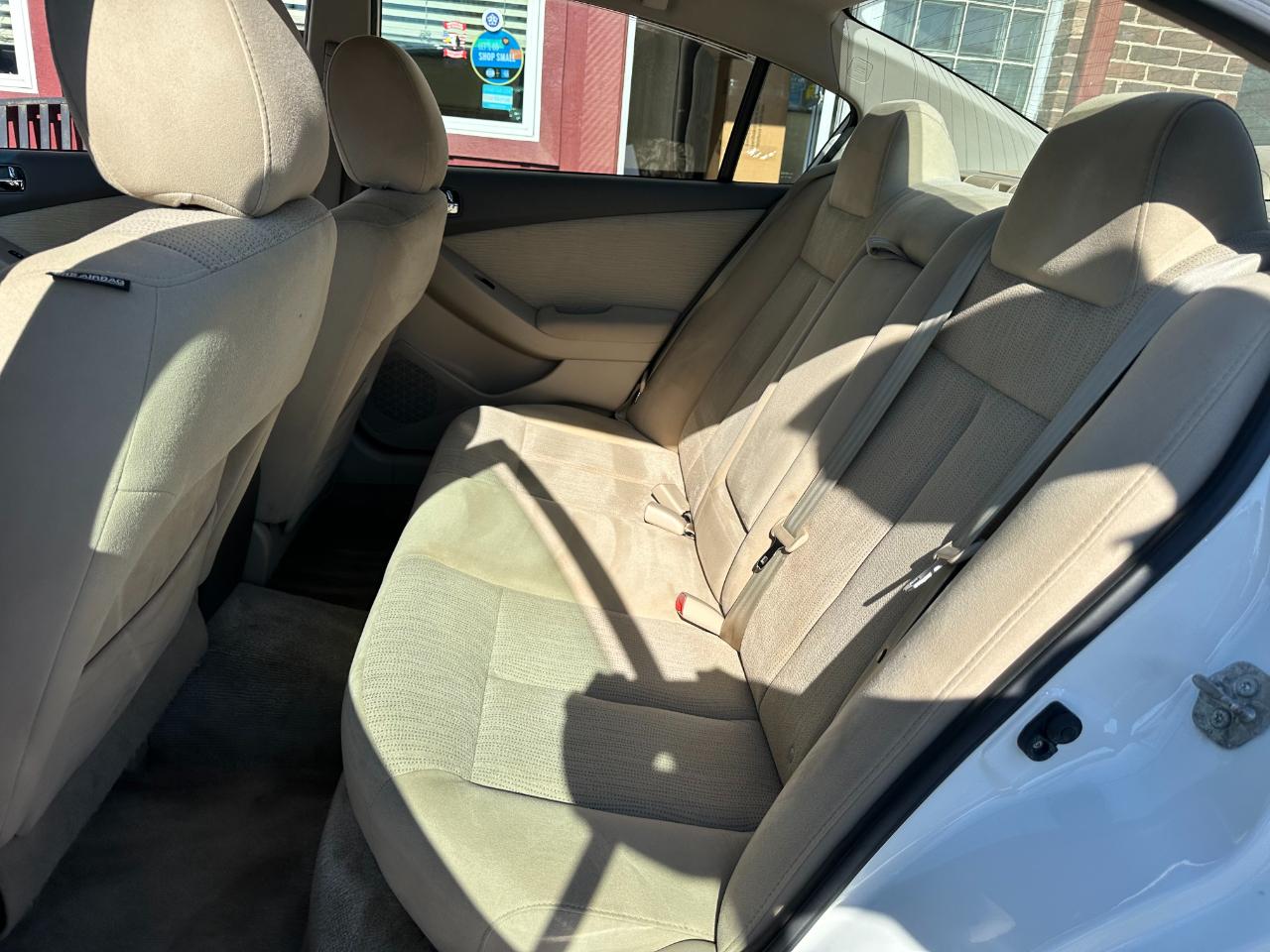 Nissan Altima 4dr Sdn I4 CVT 2.5 S 2012