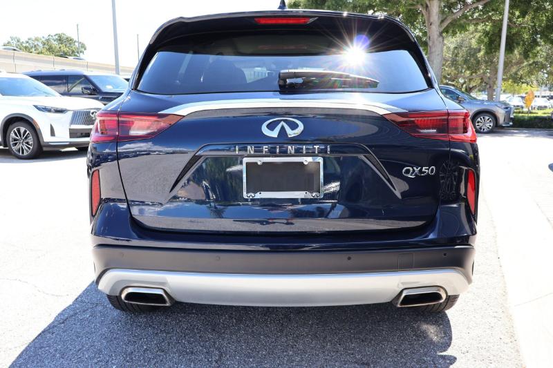 Infiniti QX50 LUXE FWD 2023 Infiniti QX50 LUXE FWD 2023