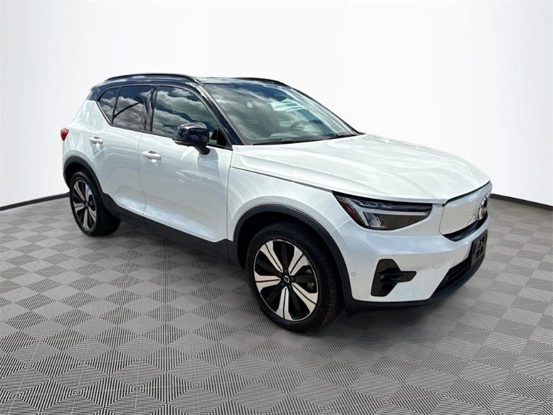 Volvo XC40 Recharge Pure Electric Twin eAWD Plus 2023 Volvo XC40 Recharge Pure Electric Twin eAWD Plus 2023