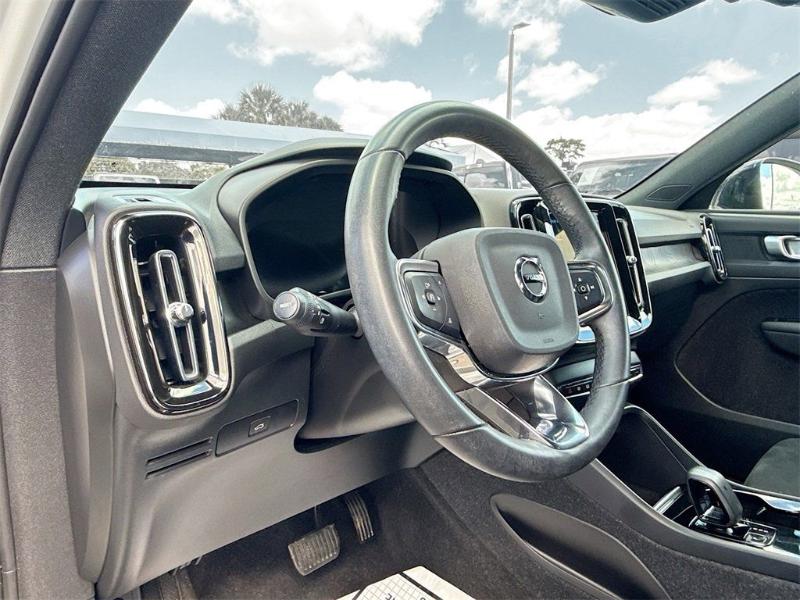 Volvo XC40 Recharge Pure Electric Twin eAWD Plus 2023 Volvo XC40 Recharge Pure Electric Twin eAWD Plus 2023