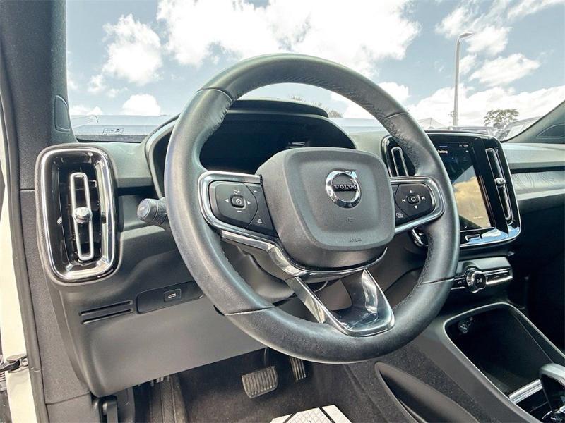 Volvo XC40 Recharge Pure Electric Twin eAWD Plus 2023 Volvo XC40 Recharge Pure Electric Twin eAWD Plus 2023