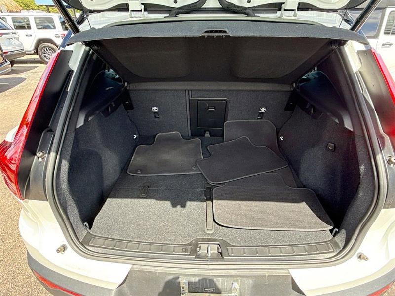 Volvo XC40 Recharge Pure Electric Twin eAWD Plus 2023 Volvo XC40 Recharge Pure Electric Twin eAWD Plus 2023