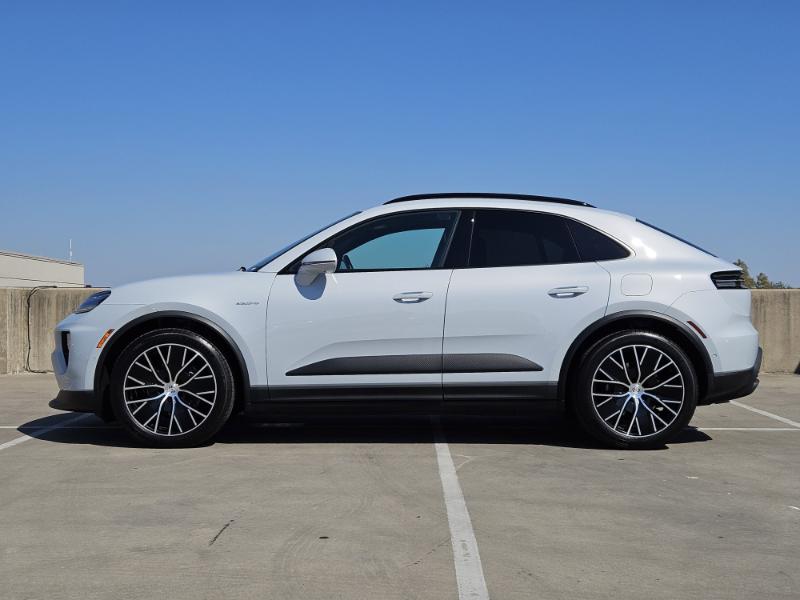 Porsche Macan Electric 4 AWD 2024 Porsche Macan Electric 4 AWD 2024