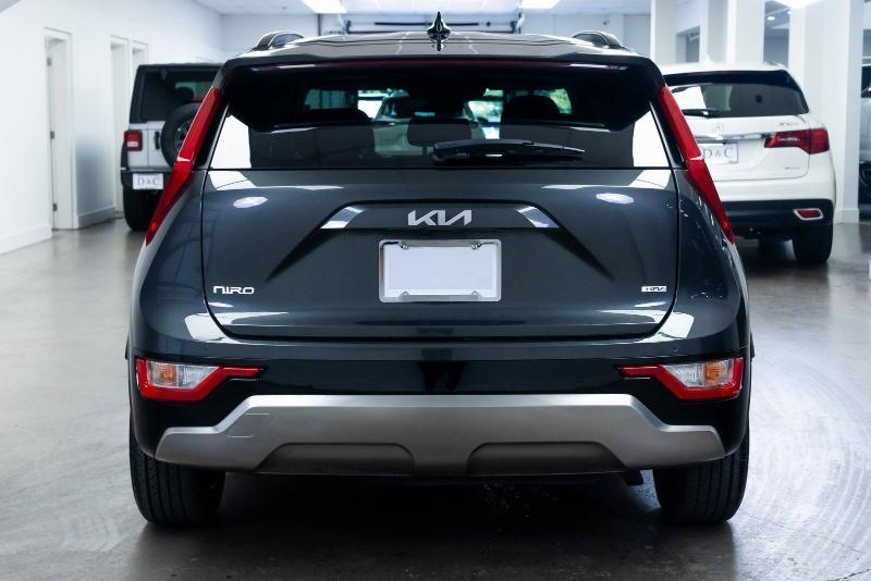 Kia Niro SX FWD 2023 Kia Niro SX FWD 2023