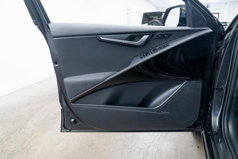 Kia Niro SX FWD 2023 Kia Niro SX FWD 2023