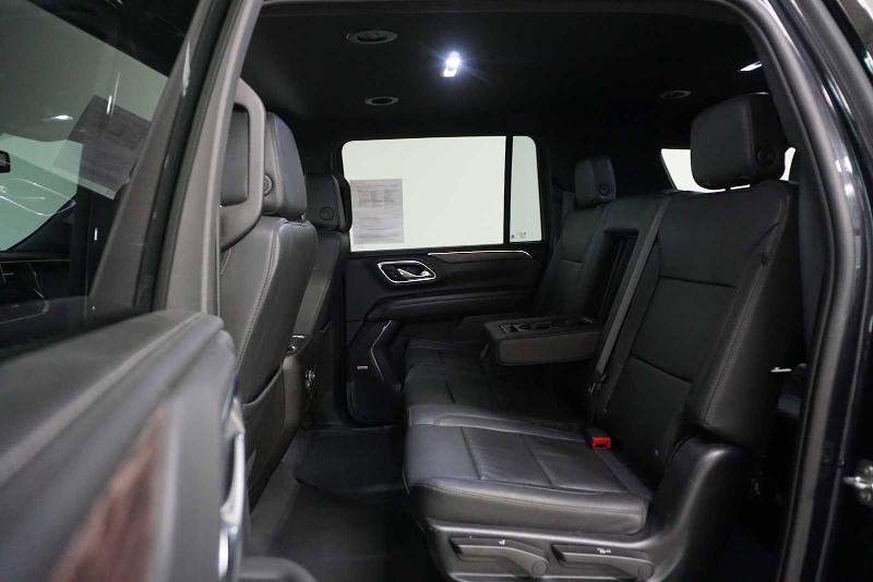 Chevrolet Suburban 4WD 4dr LT 2023 Chevrolet Suburban 4WD 4dr LT 2023