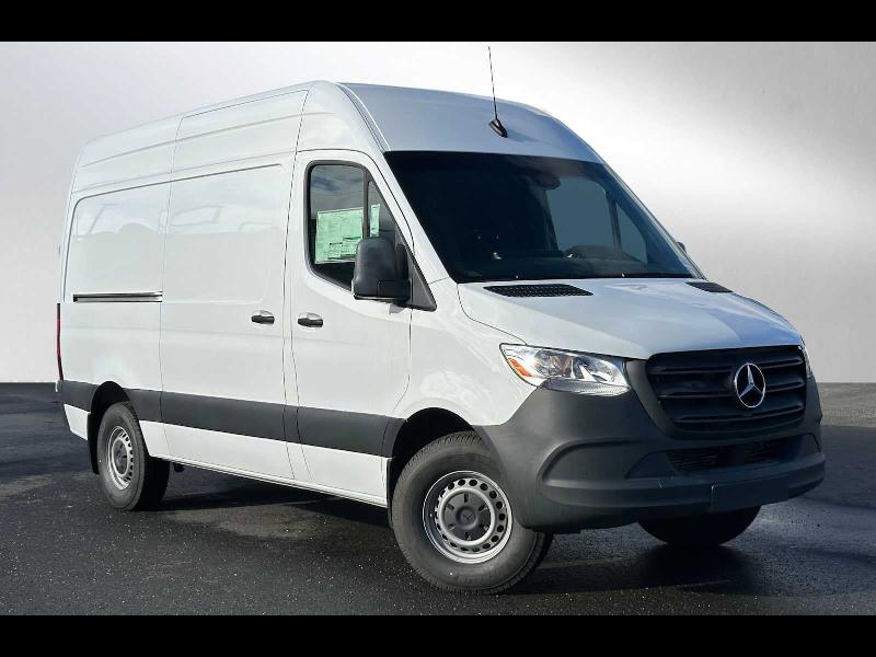 Mercedes-Benz Sprinter Cargo Van 1500 Standard Roof I4 Gas 144" RWD 2023 Mercedes-Benz Sprinter Cargo Van 1500 Standard Roof I4 Gas 144" RWD 2023
