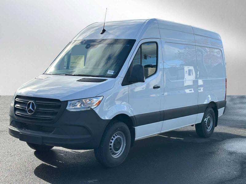 Mercedes-Benz Sprinter Cargo Van 1500 Standard Roof I4 Gas 144" RWD 2023 Mercedes-Benz Sprinter Cargo Van 1500 Standard Roof I4 Gas 144" RWD 2023