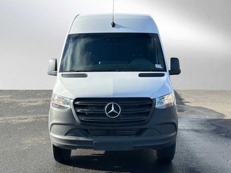Mercedes-Benz Sprinter Cargo Van 1500 Standard Roof I4 Gas 144" RWD 2023 Mercedes-Benz Sprinter Cargo Van 1500 Standard Roof I4 Gas 144" RWD 2023