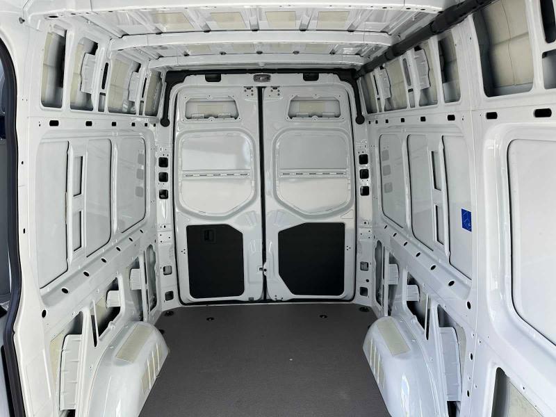 Mercedes-Benz Sprinter Cargo Van 1500 Standard Roof I4 Gas 144" RWD 2023 Mercedes-Benz Sprinter Cargo Van 1500 Standard Roof I4 Gas 144" RWD 2023