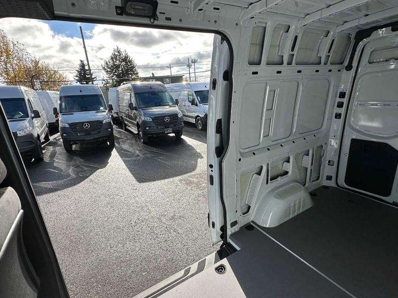 Mercedes-Benz Sprinter Cargo Van 1500 Standard Roof I4 Gas 144" RWD 2023 Mercedes-Benz Sprinter Cargo Van 1500 Standard Roof I4 Gas 144" RWD 2023