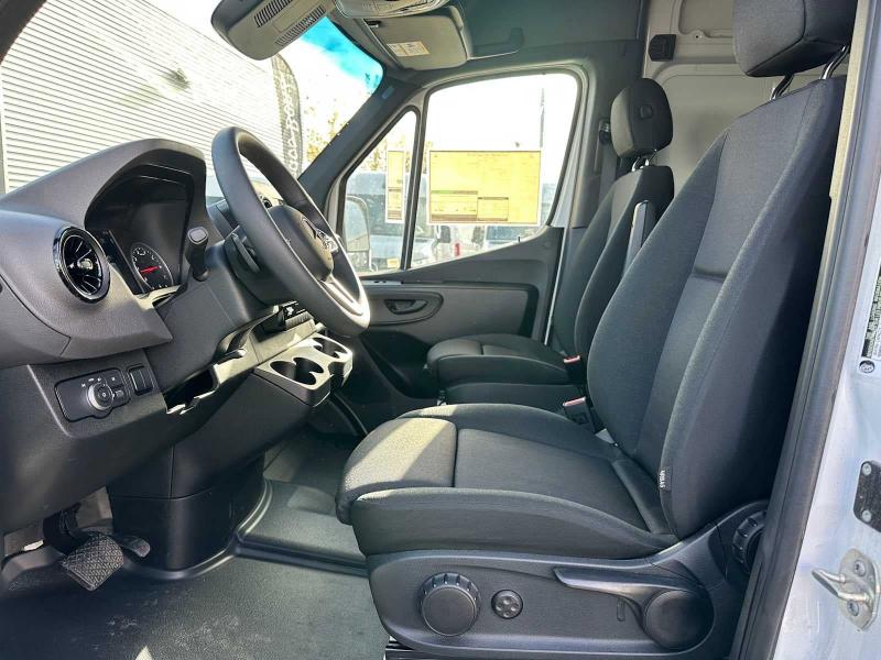 Mercedes-Benz Sprinter Cargo Van 1500 Standard Roof I4 Gas 144" RWD 2023 Mercedes-Benz Sprinter Cargo Van 1500 Standard Roof I4 Gas 144" RWD 2023