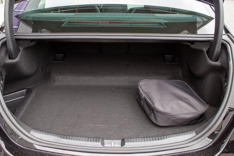 Mercedes-Benz C-Class AMG C 63 S E Performance Sedan 2024 Mercedes-Benz C-Class AMG C 63 S E Performance Sedan 2024